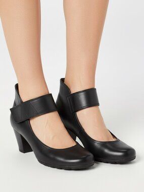 Gabor Mary Jane Hovercraft Pump Size UK 9.5 / US 12